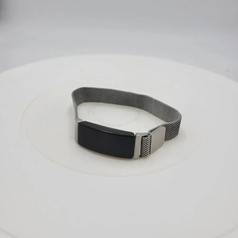 FitBit Fitness Activity Tracker Black Metal Bands Magnetic Lock‎ with Charger